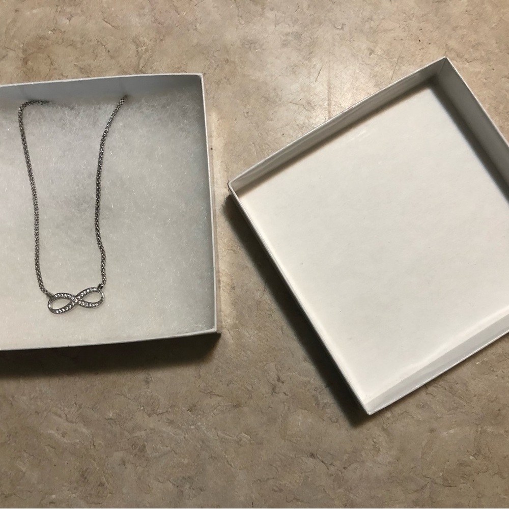 Elegant real diamond and Silver Infinity Necklace Italy